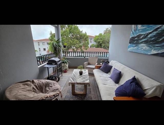 2 BEDROOM APARTMENT FOR SALE IN SHEFFIELD BEACH